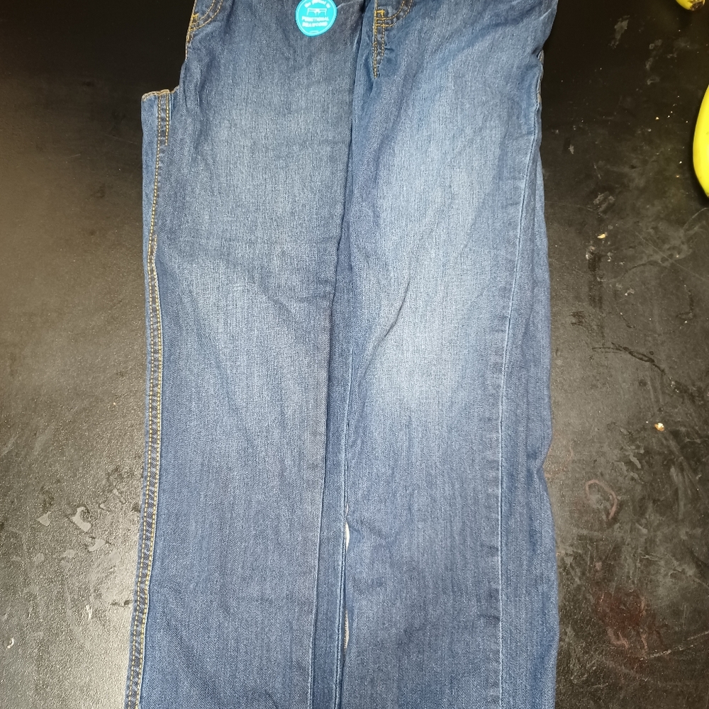 Boy pull on jeans size 7